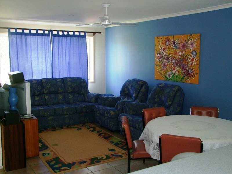 3 Cooper Ct, Avenell Heights QLD 4670