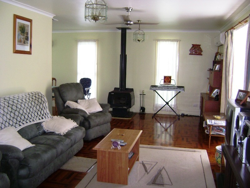 Avenell Heights QLD 4670