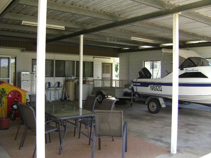 Avenell Heights QLD 4670