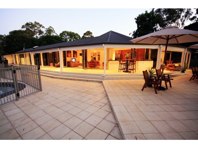 13 Bocks Road, Branyan QLD 4670