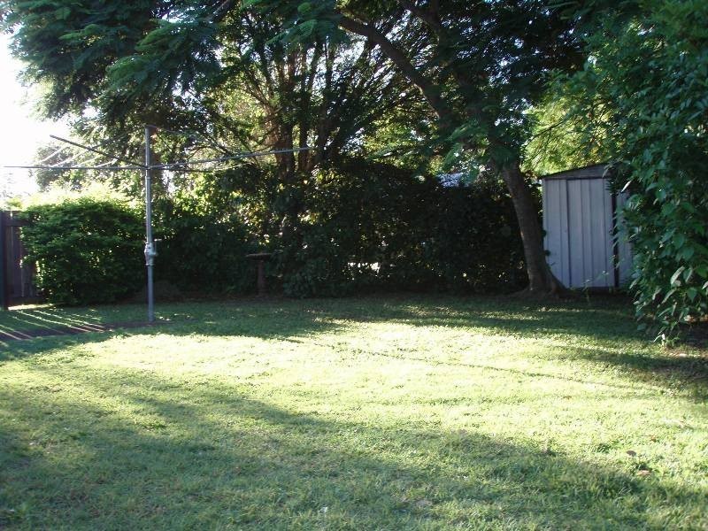 2/28 Sunset Dr, Thabeban QLD 4670