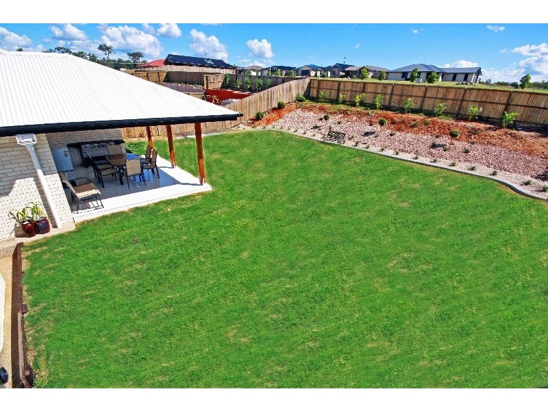 17 Green Avenue, Branyan QLD 4670