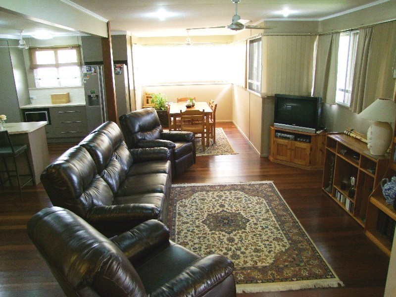 12 Morrison St, Bundaberg QLD 4670