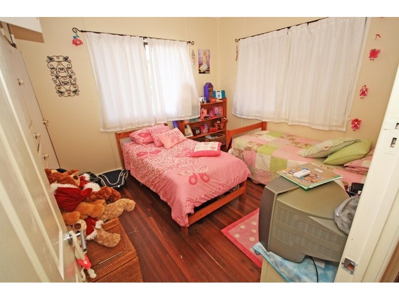 86 Branyan St, Svensson Heights QLD 4670