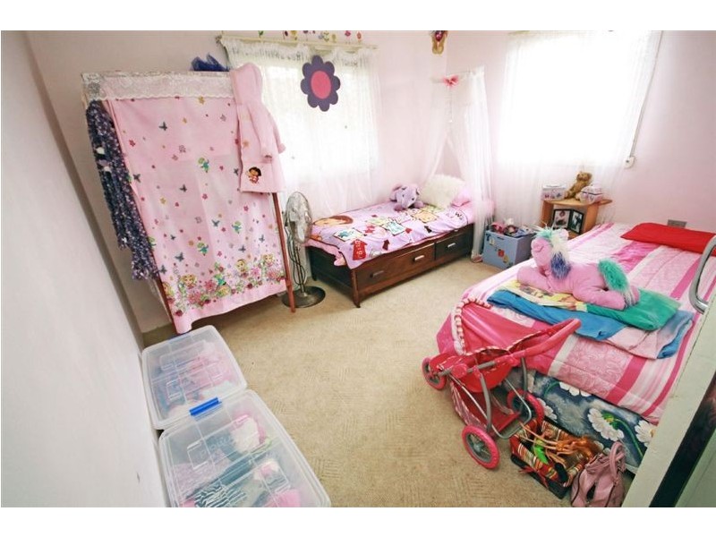 10 Page St, Svensson Heights QLD 4670