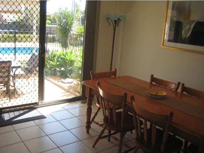 15 Burns Street, Burnett Heads QLD 4670