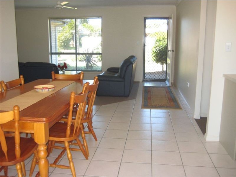 15 Burns Street, Burnett Heads QLD 4670