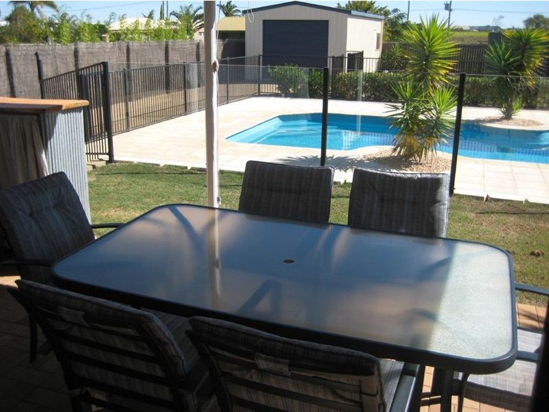 15 Burns Street, Burnett Heads QLD 4670