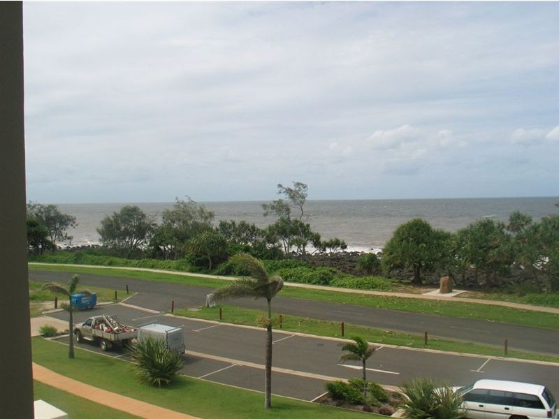 204/23 Esplanade, Bargara QLD 4670