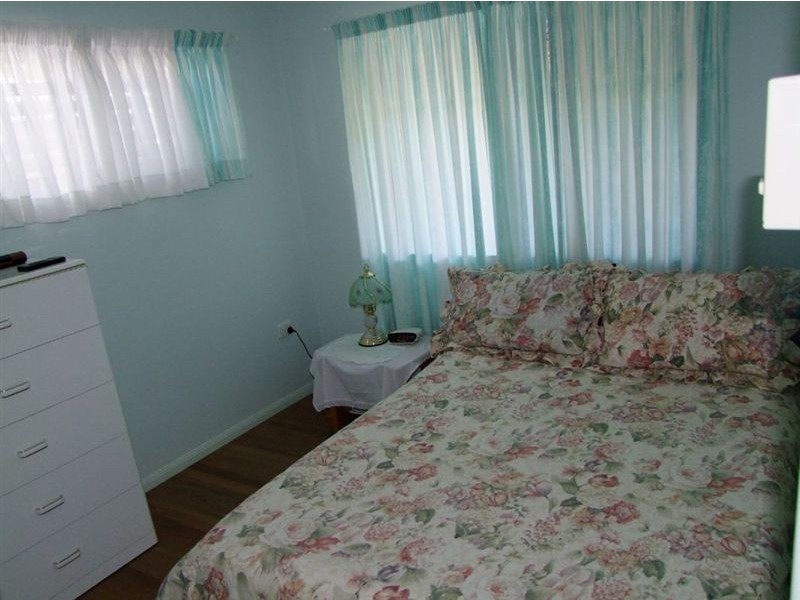 21 Maughan St, Thabeban QLD 4670