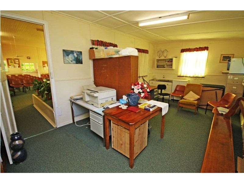 18 Hinkler Ave, Bundaberg North QLD 4670
