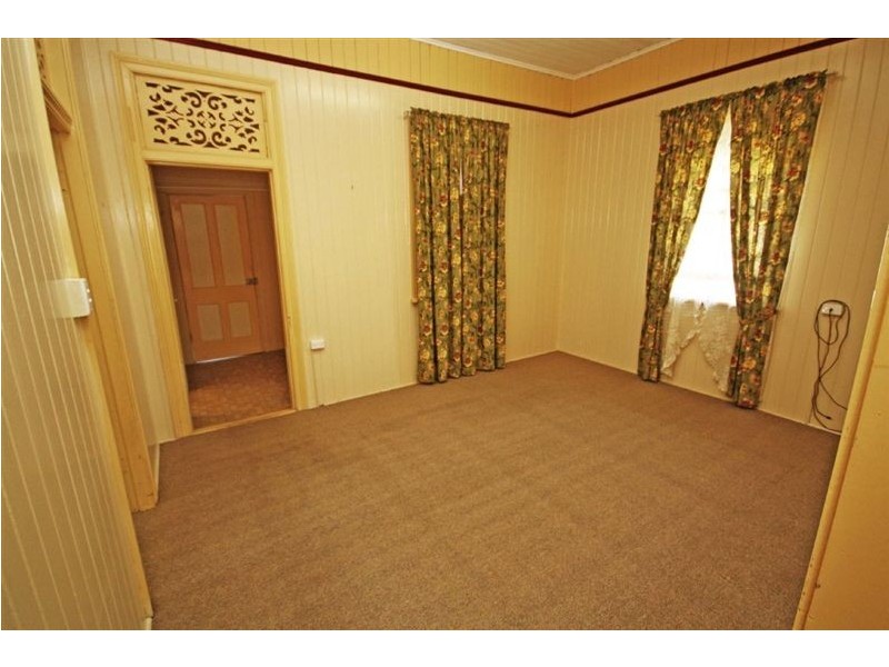 20 Hinkler Ave, Bundaberg North QLD 4670