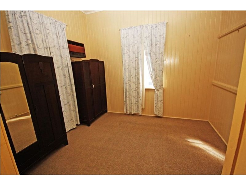 20 Hinkler Ave, Bundaberg North QLD 4670