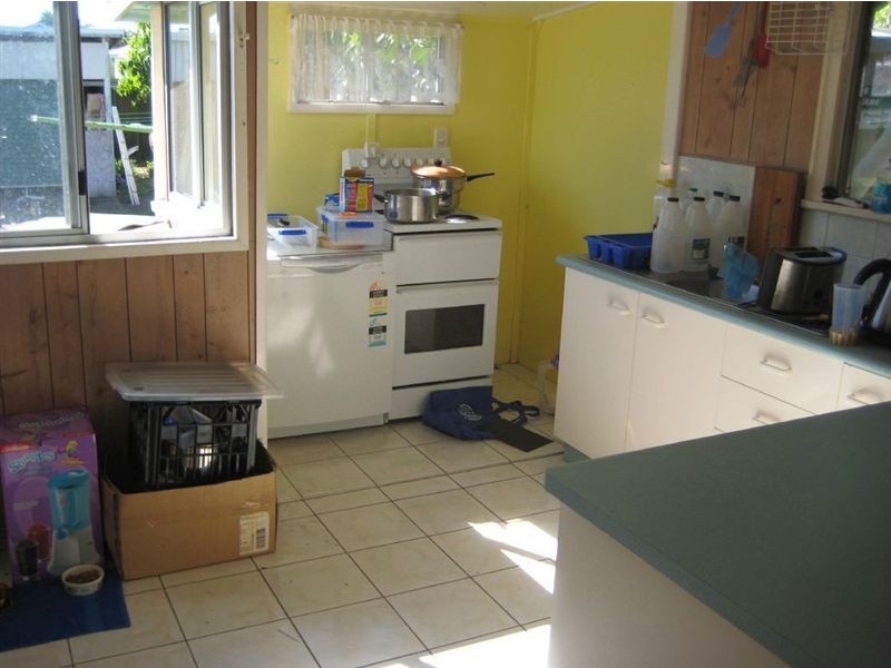 21 Wynter St, Norville QLD 4670