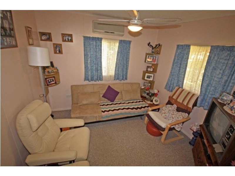 6 Gibson Street, Avenell Heights QLD 4670