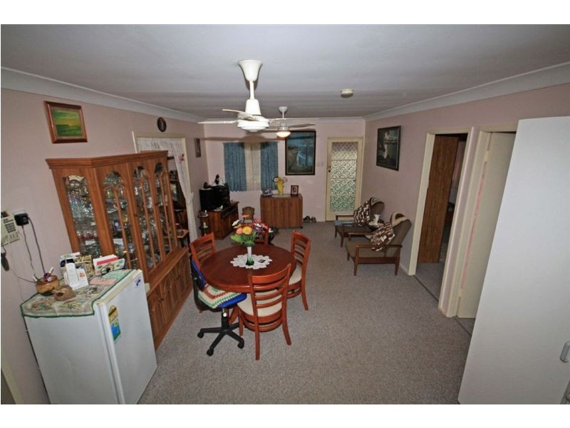 6 Gibson St, Avenell Heights QLD 4670