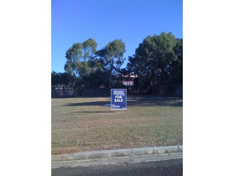 36 Moore, Elliott Heads QLD 4670