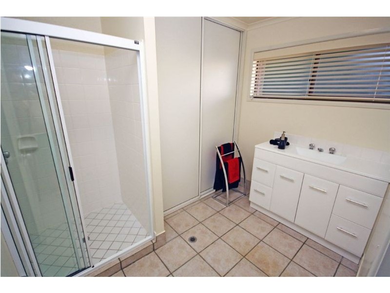 4/1 normanby square, Bundaberg South QLD 4670