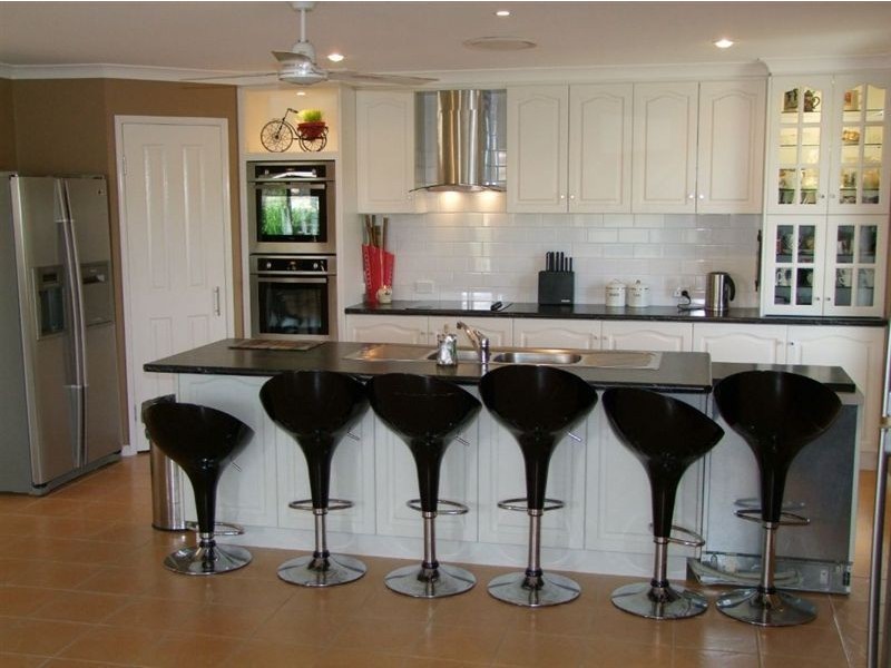 6 The Strand East, Thabeban QLD 4670