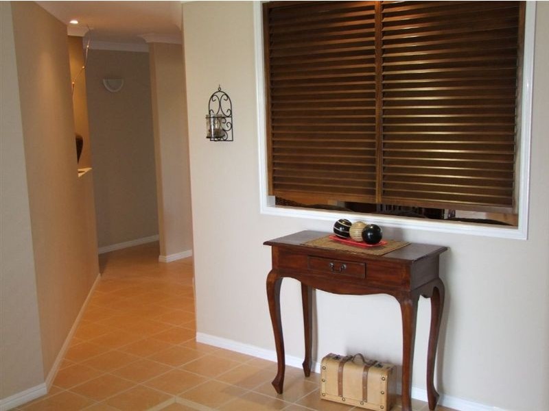 6 The Strand East, Thabeban QLD 4670