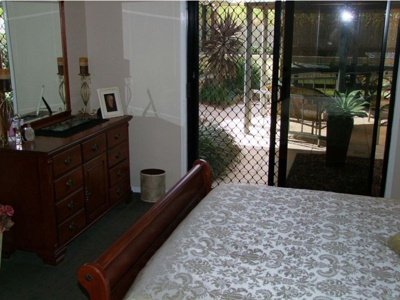 6 The Strand East, Thabeban QLD 4670