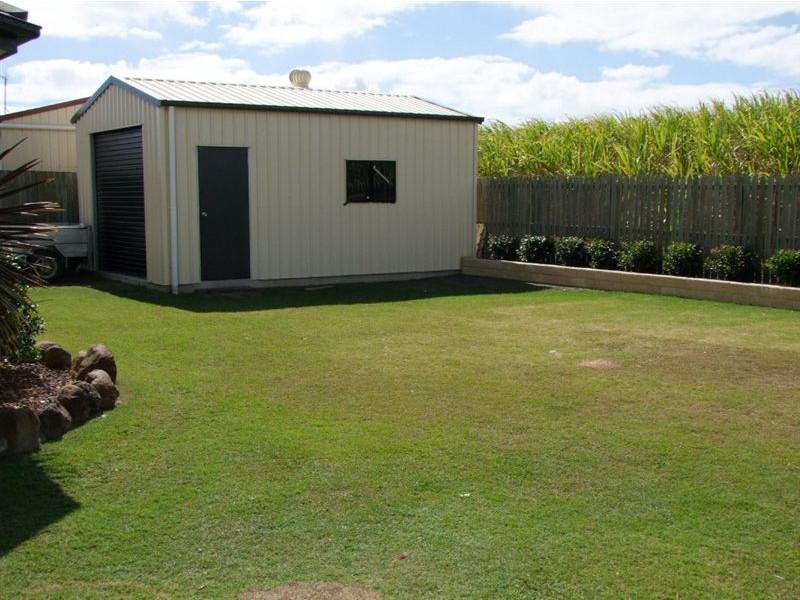 6 The Strand East, Thabeban QLD 4670