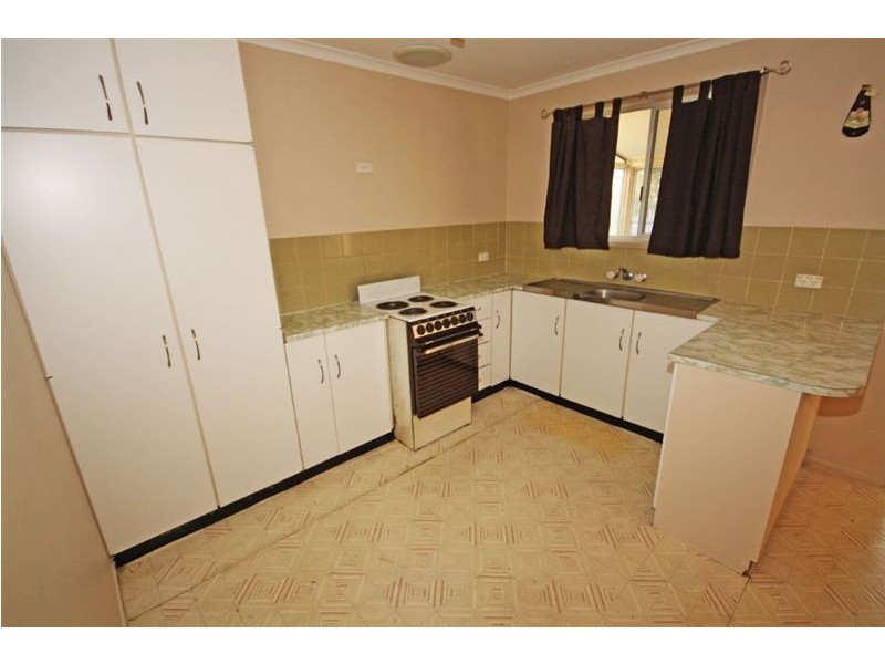 16 Sunset Drive, Thabeban QLD 4670