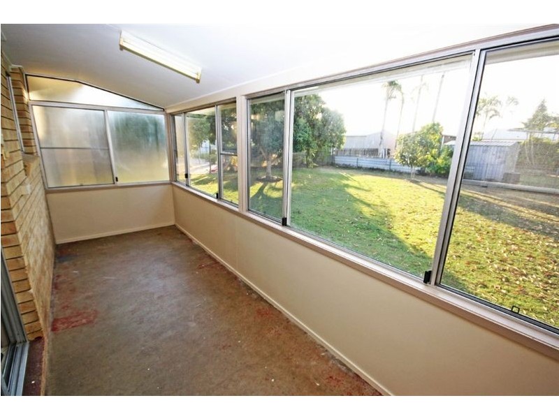 16 Sunset Drive, Thabeban QLD 4670