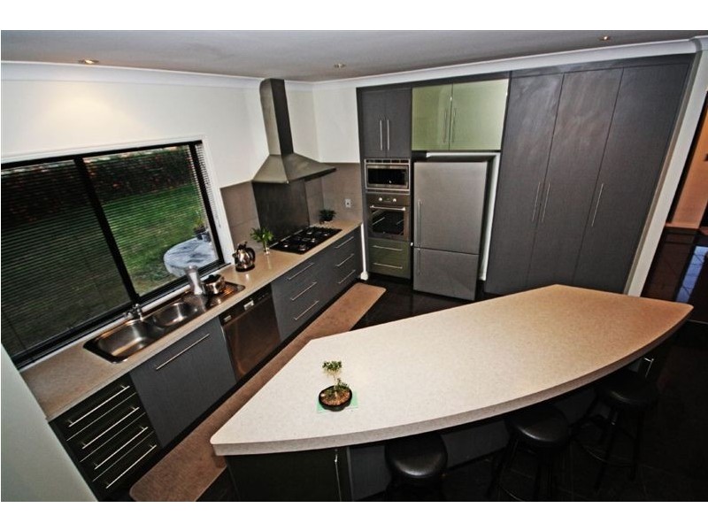 1 Rule Street, Elliott Heads QLD 4670