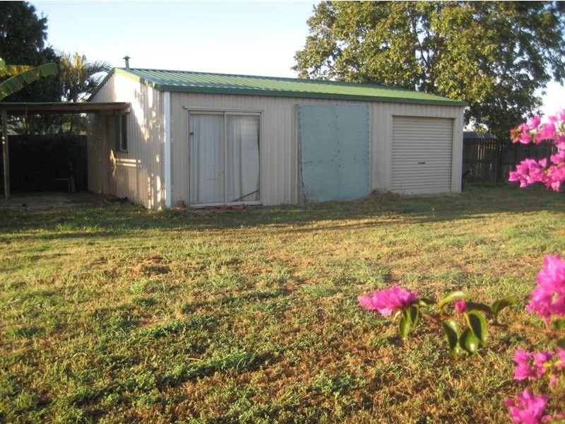 25 Ocean Street, Burnett Heads QLD 4670