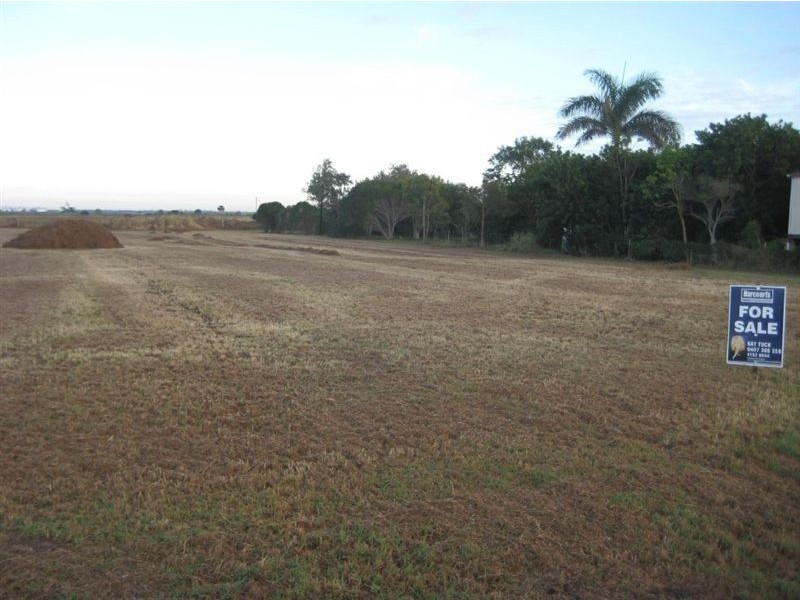 7 Crossett St, Burnett Heads QLD 4670