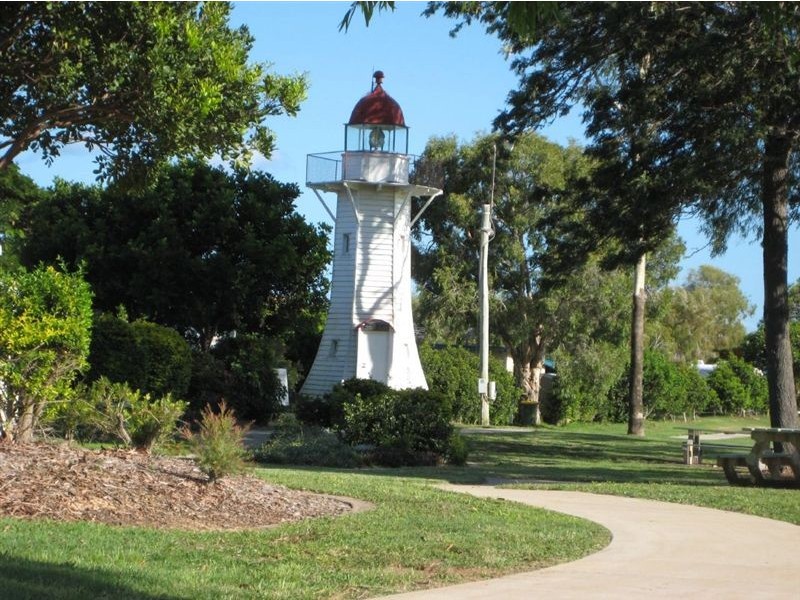 7 Crossett St, Burnett Heads QLD 4670