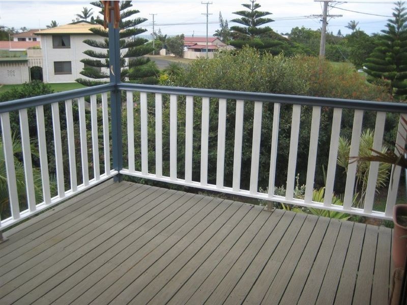 19 Campbell St, Burnett Heads QLD 4670