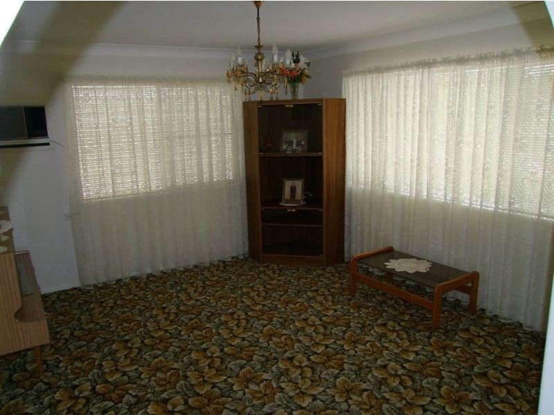 2 Dunn Road, Avenell Heights QLD 4670