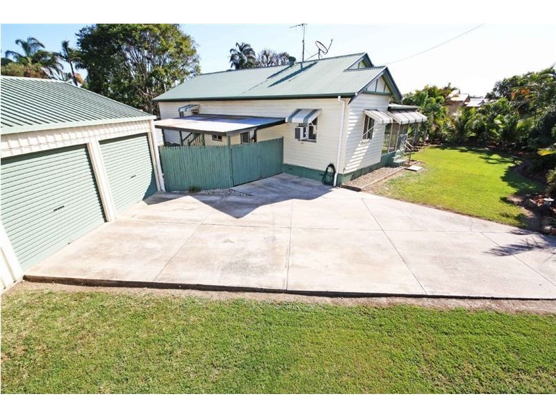 182 Elliott Heads Rd, Avenell Heights QLD 4670