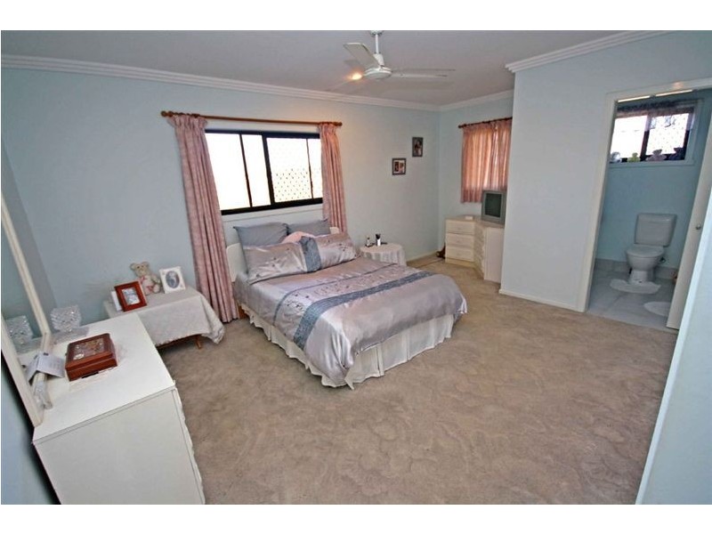 174 Shelley Street, Burnett Heads QLD 4670