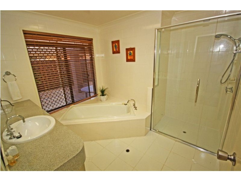 22 Hay Street West, Avenell Heights QLD 4670