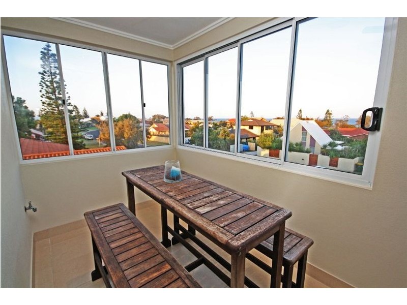 12 Searink Crescent, Bargara QLD 4670