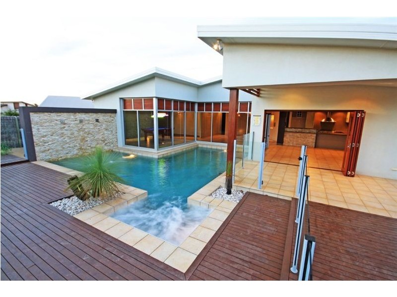 9 Paddington Court, Bundaberg East QLD 4670