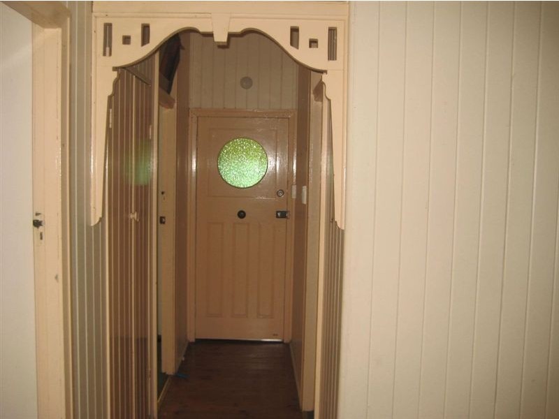 8 Moffatt Street, Burnett Heads QLD 4670