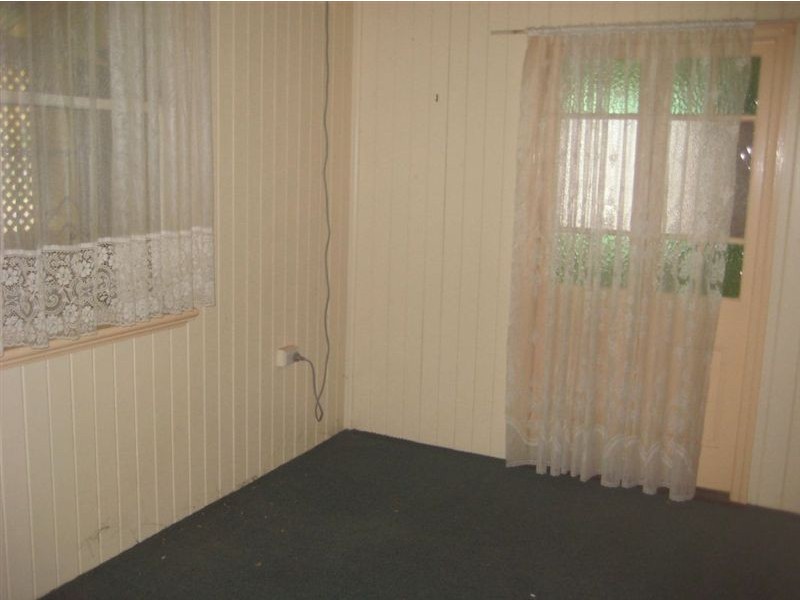 8 Moffatt Street, Burnett Heads QLD 4670