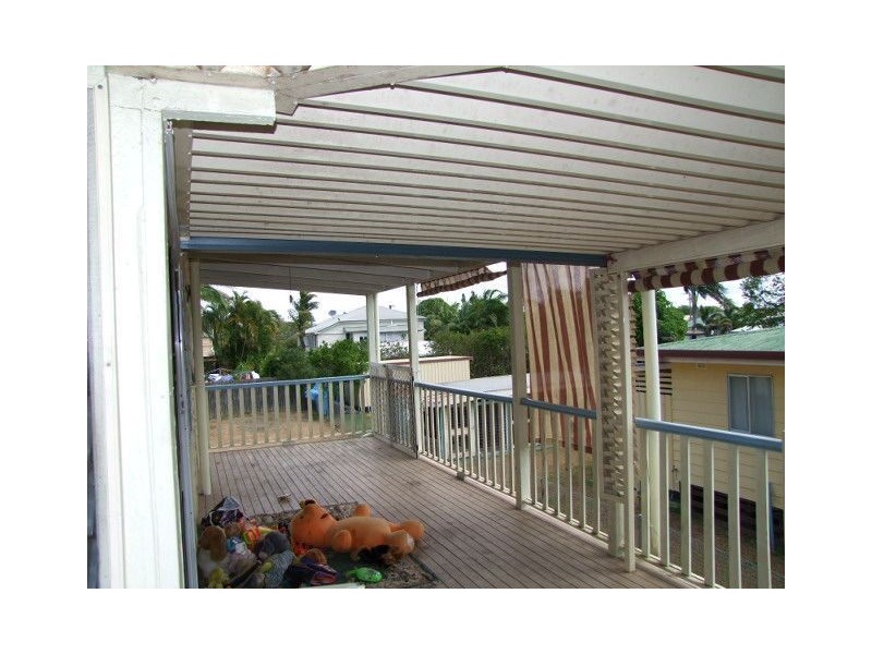 24 Walker Street, Walkervale QLD 4670