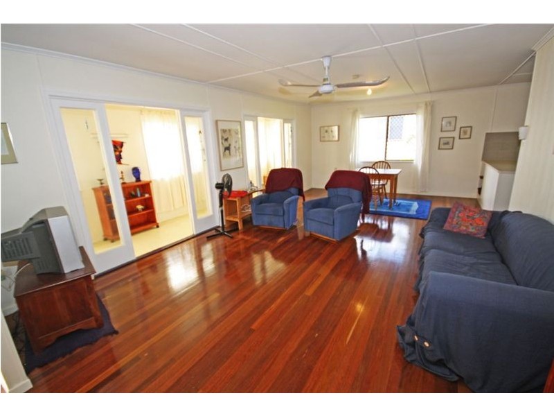 35 Baker Street, Kepnock QLD 4670
