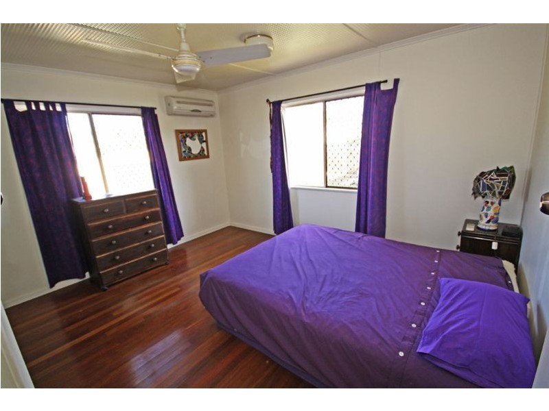 35 Baker Street, Kepnock QLD 4670