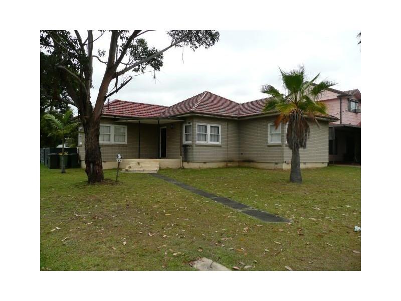 Fairfield East NSW 2165