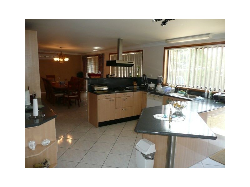 Bossley Park NSW 2176