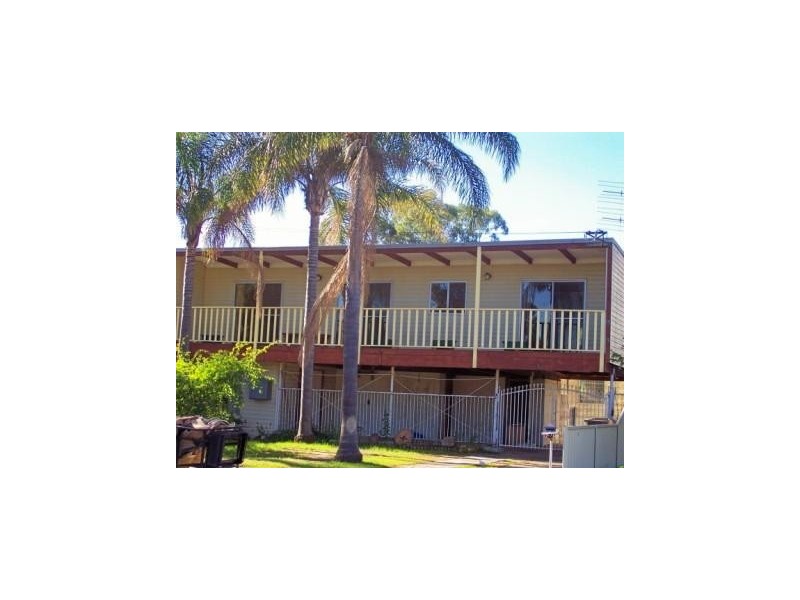 10 Cam Street, Cambridge Park NSW 2747