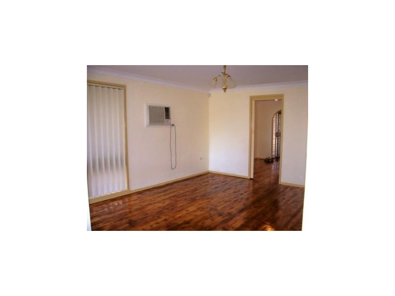 120 Cambridge Street, Cambridge Park NSW 2747