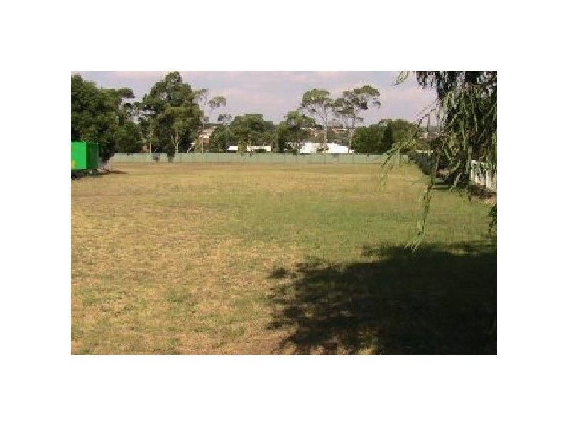 404 West Street, Harristown QLD 4350