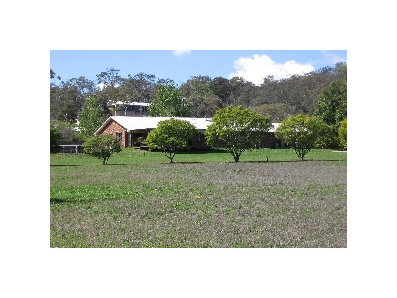 11 Hendy Street, Cranley QLD 4350